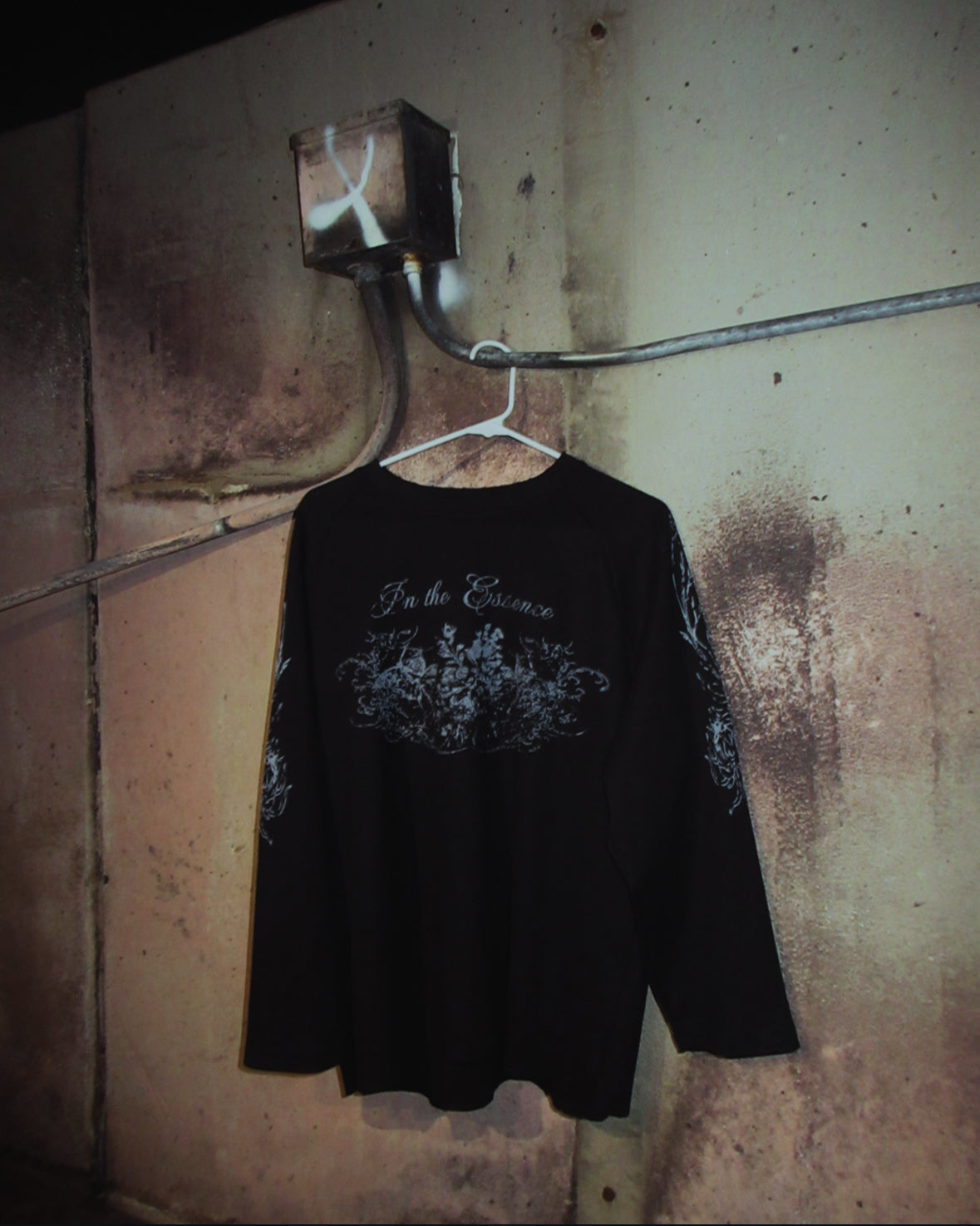 Black Floral Thermal